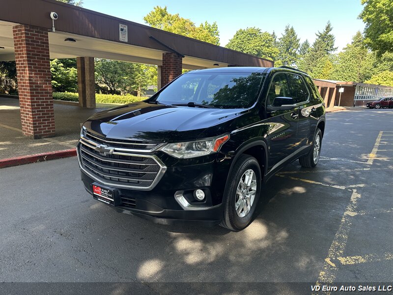 2021 Chevrolet Traverse LT Cloth  8 seats -CLEAN TITLE!