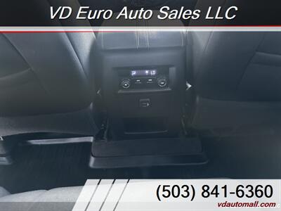 2021 Chevrolet Traverse LT Cloth  8 seats -CLEAN TITLE! - Photo 16 - Portland, OR 97218