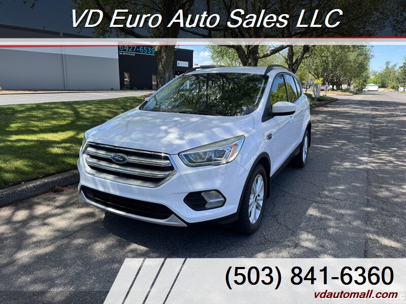 2017 Ford Escape SE  -CLEAN TITLE!