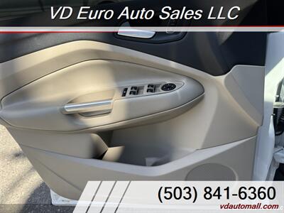 2017 Ford Escape SE  -CLEAN TITLE! - Photo 18 - Portland, OR 97218