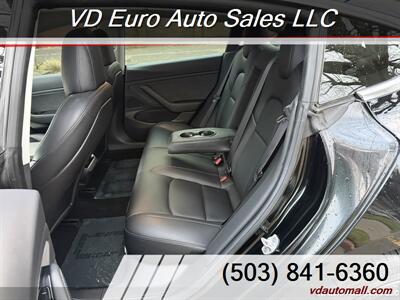 2019 Tesla Model 3 Standard Range -CLEAN TITLE! - Photo 13 - Portland, OR 97218