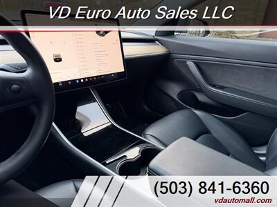 2019 Tesla Model 3 Standard Range -CLEAN TITLE! - Photo 6 - Portland, OR 97218