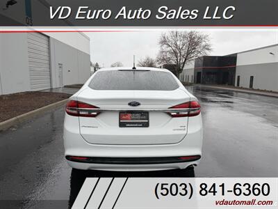 2018 Ford Fusion Hybrid SE  -CLEAN TITLE! - Photo 4 - Portland, OR 97218
