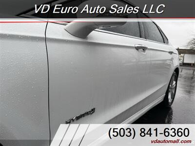 2018 Ford Fusion Hybrid SE  -CLEAN TITLE! - Photo 8 - Portland, OR 97218