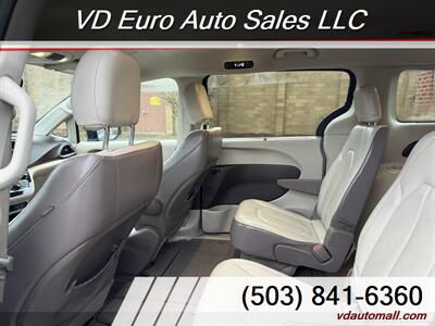 2017 Chrysler Pacifica Touring Plus -CLEAN TITLE! - Photo 14 - Portland, OR 97218