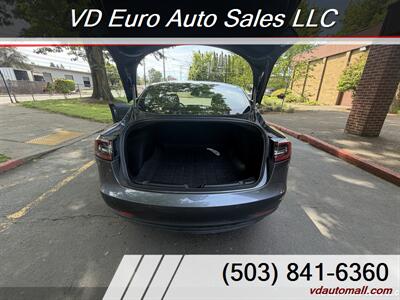 2019 Tesla Model 3 Standard Range -CLEAN TITLE! - Photo 12 - Portland, OR 97218