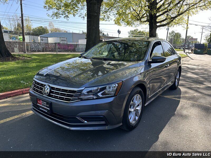 2017 Volkswagen Passat 1.8T S  