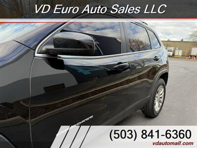 2019 Jeep Cherokee Latitude  4x4 Clean title! - Photo 11 - Portland, OR 97218