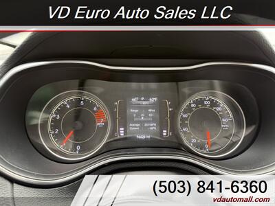 2019 Jeep Cherokee Latitude  4x4 Clean title! - Photo 26 - Portland, OR 97218