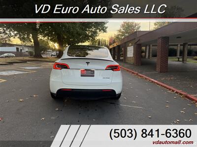 2022 Tesla Model Y Performance LOW MILEAGE! - Photo 6 - Portland, OR 97218