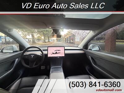 2022 Tesla Model Y Performance LOW MILEAGE! - Photo 12 - Portland, OR 97218