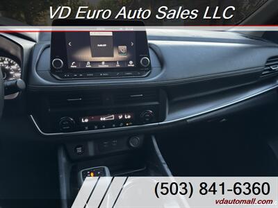 2025 Nissan Rogue SV - Photo 13 - Portland, OR 97218