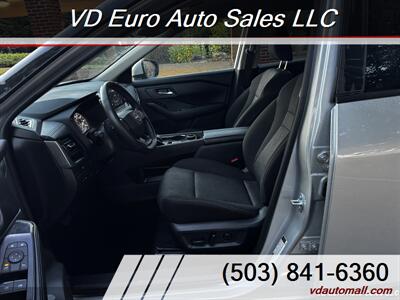 2025 Nissan Rogue SV - Photo 10 - Portland, OR 97218