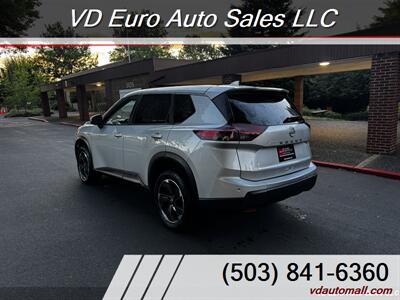 2025 Nissan Rogue SV - Photo 7 - Portland, OR 97218