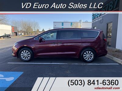 2018 Chrysler Pacifica Touring Plus - Photo 9 - Portland, OR 97218