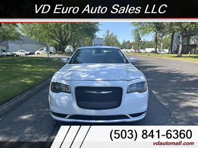 2015 Chrysler 300 Series Limited   - Photo 3 - Portland, OR 97218