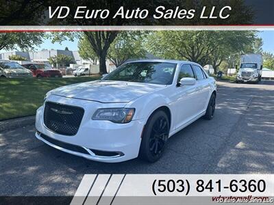 2015 Chrysler 300 Series Limited  