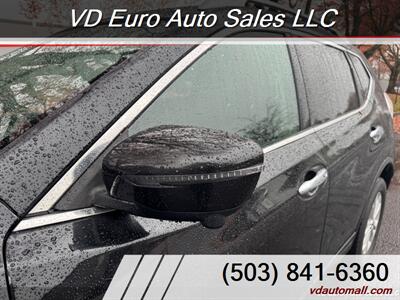 2016 Nissan Rogue S  AWD - Photo 10 - Portland, OR 97218