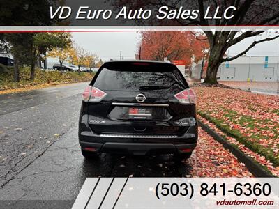 2016 Nissan Rogue S  AWD - Photo 6 - Portland, OR 97218