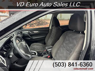 2016 Nissan Rogue S  AWD - Photo 16 - Portland, OR 97218