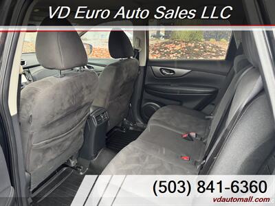 2016 Nissan Rogue S  AWD - Photo 20 - Portland, OR 97218