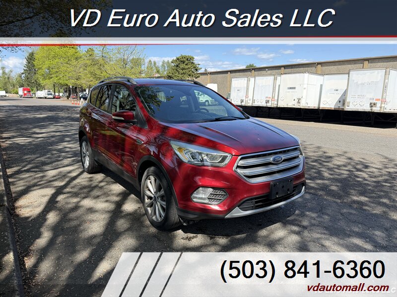 2017 Ford Escape Titanium  AWD! Clean title! - Photo 1 - Portland, OR 97218