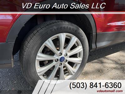 2017 Ford Escape Titanium  AWD! Clean title! - Photo 9 - Portland, OR 97218