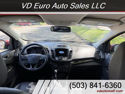2017 Ford Escape Titanium  AWD! Clean title! - Photo 11 - Portland, OR 97218