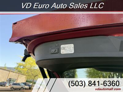 2017 Ford Escape Titanium  AWD! Clean title! - Photo 10 - Portland, OR 97218