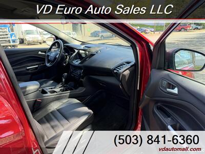 2017 Ford Escape Titanium  AWD! Clean title! - Photo 12 - Portland, OR 97218