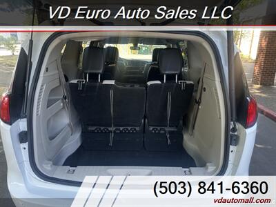 2018 Chrysler Pacifica Touring Plus  -DVD Player! - Photo 25 - Portland, OR 97218