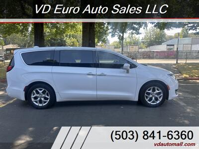 2018 Chrysler Pacifica Touring Plus  -DVD Player! - Photo 5 - Portland, OR 97218