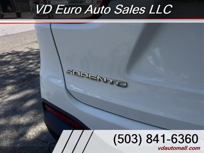 2017 Kia Sorento L Clean title! - Photo 10 - Portland, OR 97218
