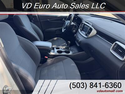 2017 Kia Sorento L Clean title! - Photo 15 - Portland, OR 97218