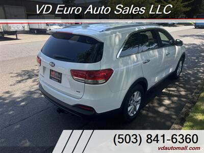 2017 Kia Sorento L Clean title! - Photo 5 - Portland, OR 97218