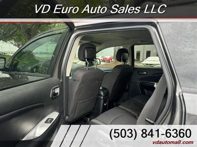 2018 Dodge Journey SE  7 Seats ! - Photo 18 - Portland, OR 97218