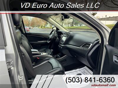 2020 Dodge Journey Crossroad  7 passengers - Photo 16 - Portland, OR 97218