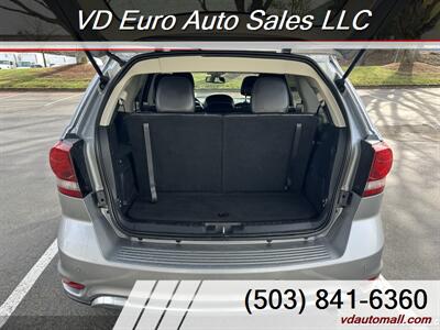 2020 Dodge Journey Crossroad  7 passengers - Photo 29 - Portland, OR 97218