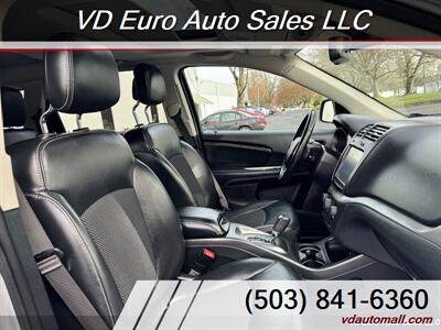 2020 Dodge Journey Crossroad  7 passengers - Photo 14 - Portland, OR 97218