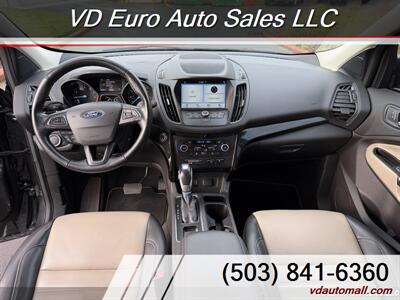 2019 Ford Escape SEL  4X4 - Photo 14 - Portland, OR 97218