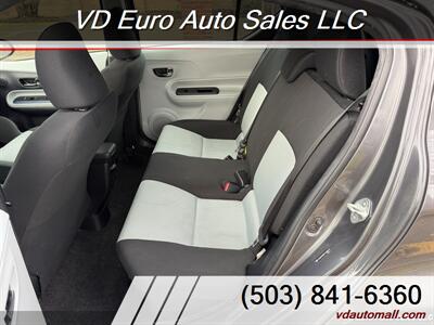 2013 Toyota Prius c One   - Photo 17 - Portland, OR 97218