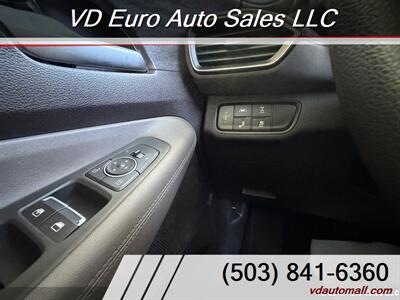 2019 Hyundai SANTA FE SE 2.4L - Photo 17 - Portland, OR 97218