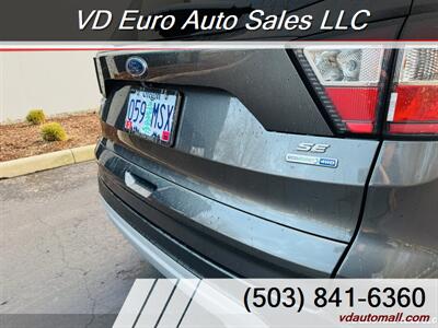 2017 Ford Escape SE  AWD - Photo 10 - Portland, OR 97218