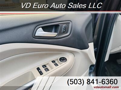 2017 Ford Escape SE  AWD - Photo 28 - Portland, OR 97218