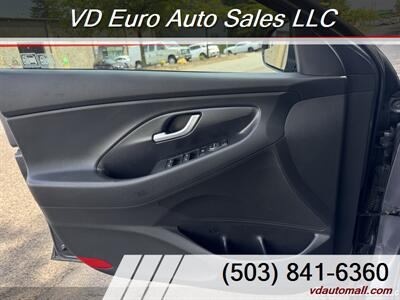 2018 Hyundai ELANTRA GT - Photo 19 - Portland, OR 97218