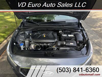 2018 Hyundai ELANTRA GT - Photo 10 - Portland, OR 97218