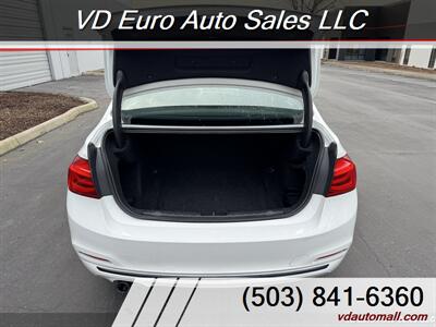 2018 BMW 330i xDrive  AWD! Clean title! - Photo 14 - Portland, OR 97218