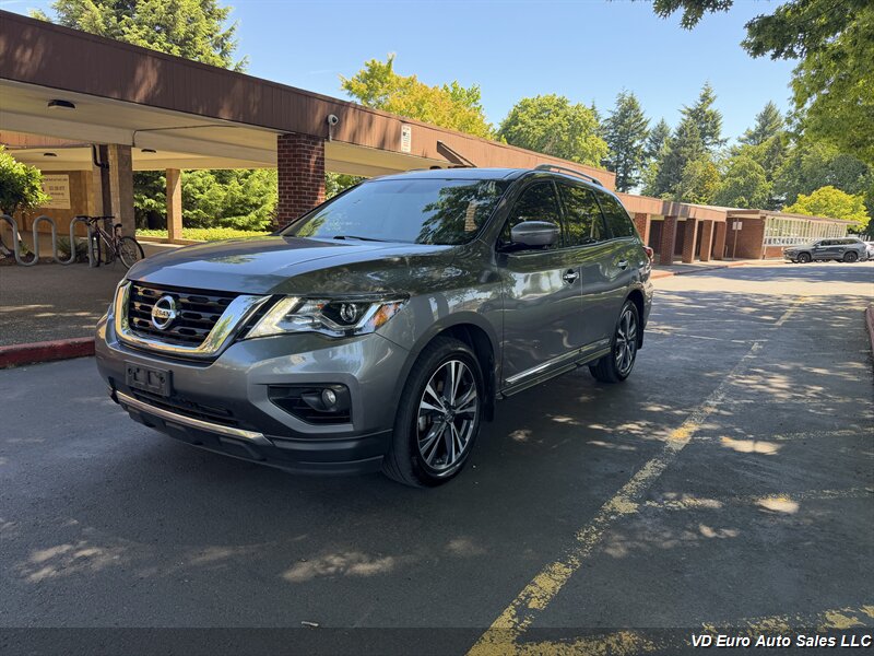 2017 Nissan Pathfinder S  Platinum 4x4 -CLEAN TITLE!