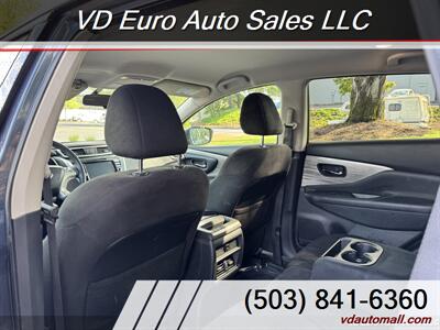 2017 Nissan Murano S  AWD CLEAN TITLE! - Photo 11 - Portland, OR 97218