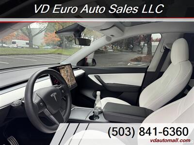 2021 Tesla Model Y Performance  AWD - Photo 18 - Portland, OR 97218